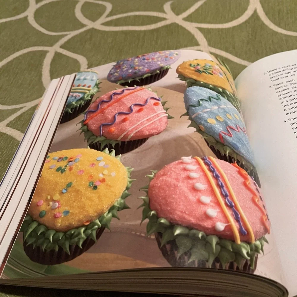 Hello, Cupcake! Book